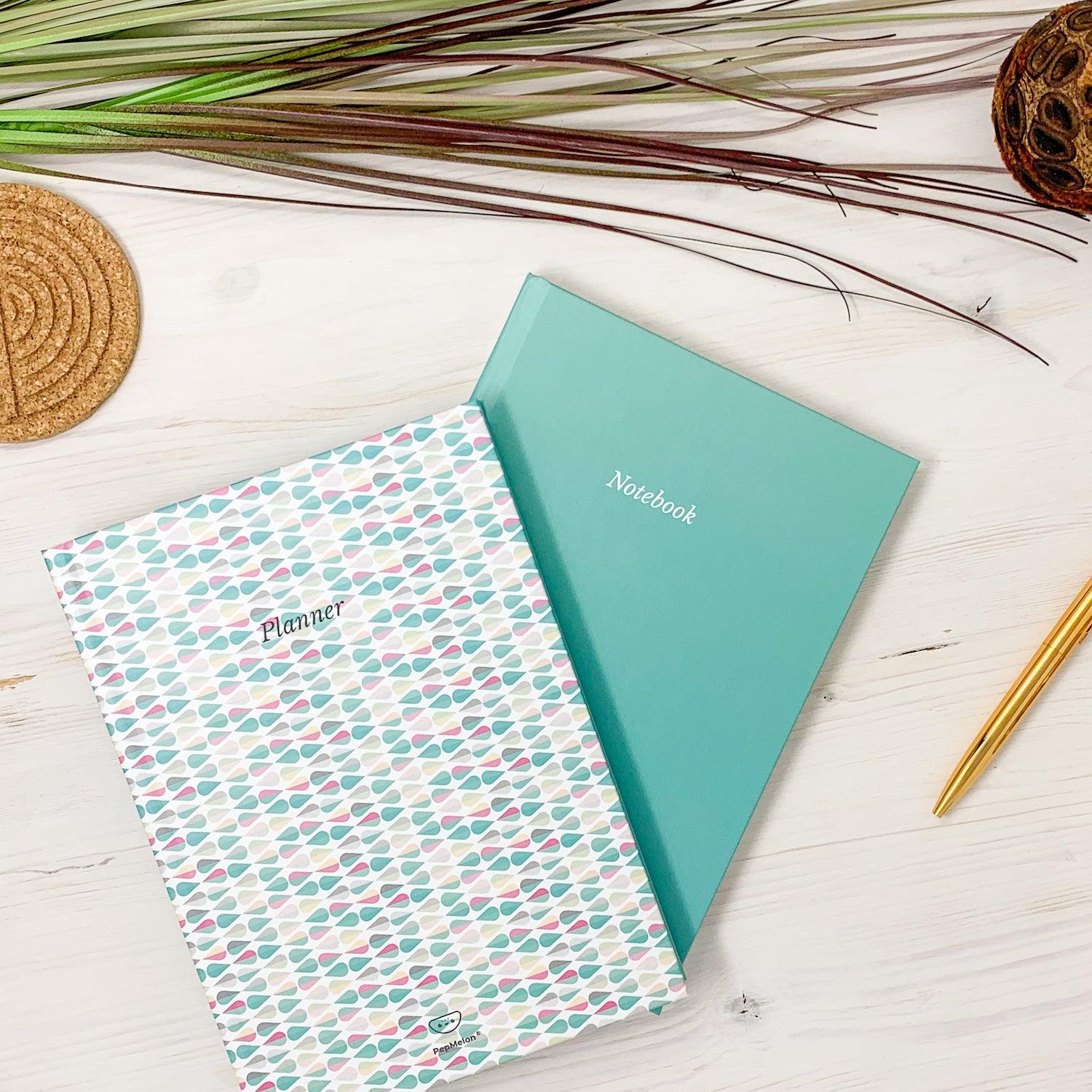 Diary / Notebook &#8211; Turquoise drops, 176 pages, hard cover 2 in 1 Planner and Notebook. Size 15,4 x 21,6 cm